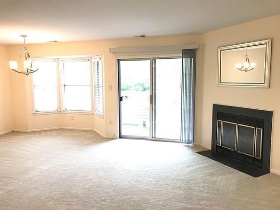 Building Photo - "Charming 2-Bed, 2-Bath Princeton Haven wi...