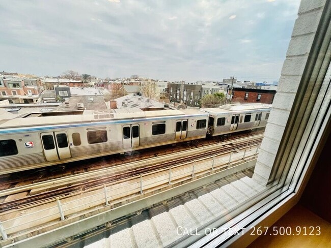 Building Photo - 1308-10 N Front St-Unit 10
