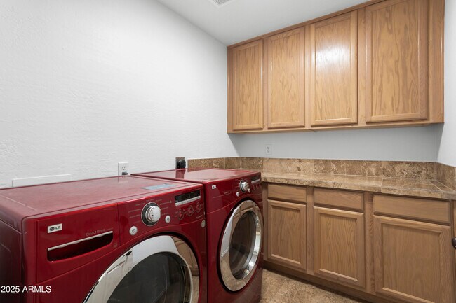 Building Photo - 11318 E White Feather Ln