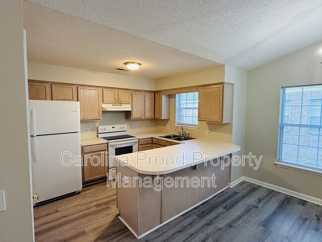 Building Photo - 2932 Mulberry Ln