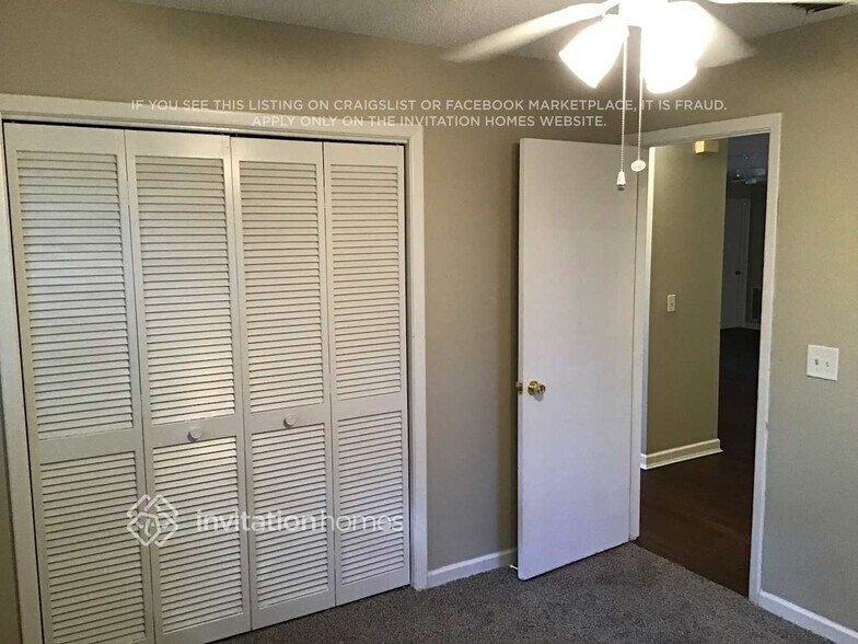 Building Photo - 838 Birdie Way