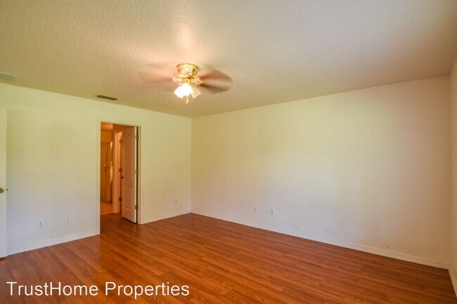 Building Photo - 3 br, 2 bath House - 10438 Vista Pine Loop