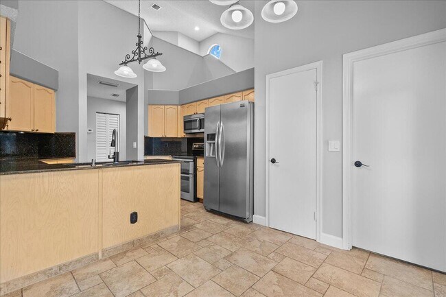 Building Photo - 1714 Shoreside Cir