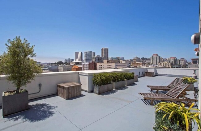 Building Photo - 750 Van Ness Ave