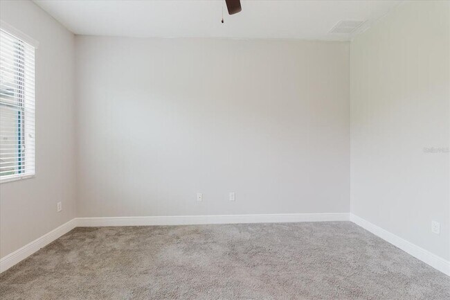 Building Photo - 1389 Heritage Landings Dr