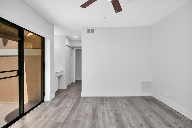 Building Photo - 8050 Severn Dr