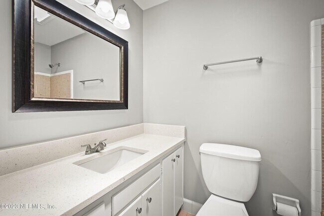 Building Photo - 736 Foxbriar Cove
