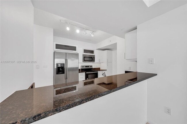 Building Photo - 7350 SW 89th St