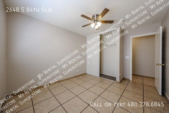 Building Photo - 2648 S 84th Gln