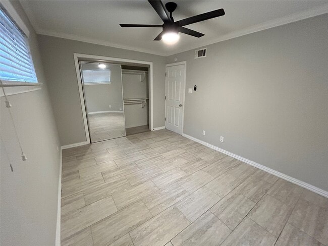 Building Photo - 219 Marshall St