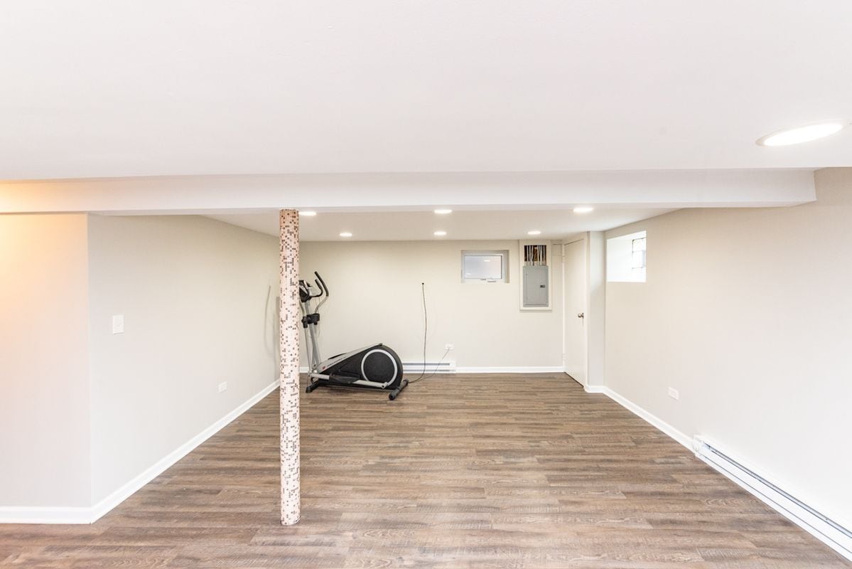 Building Photo - 2745 W Gregory St