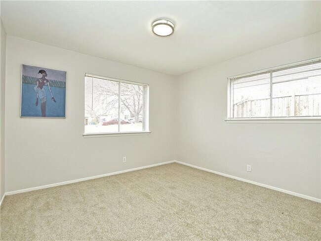 Building Photo - 9405 Quail Meadow Dr