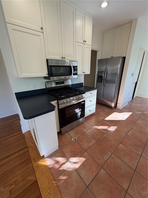 Building Photo - 48 Harvard St