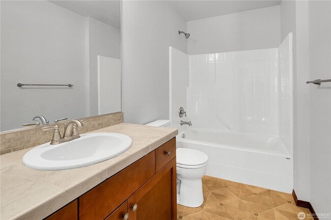 Building Photo - 302 Ave. J-#3