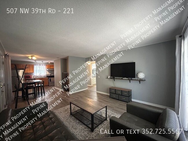 Building Photo - 507 NW 39th Rd