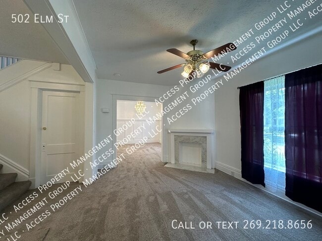 Building Photo - 502 Elm St