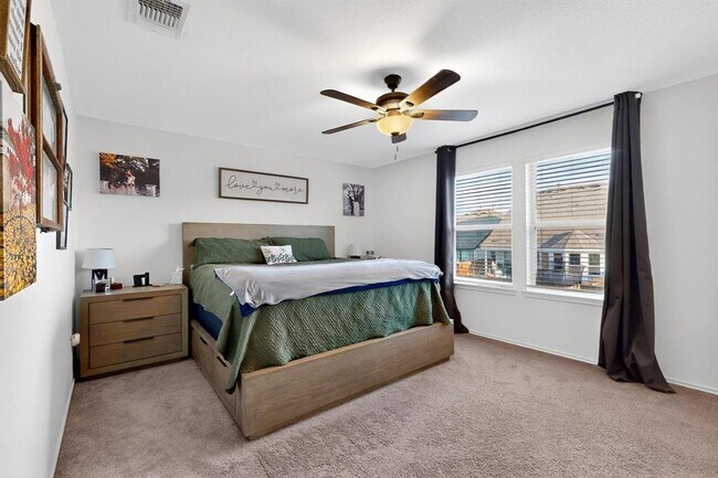 Building Photo - 128 Banyon Dr