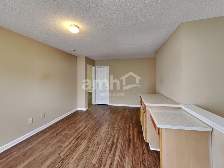 Building Photo - 3083 Newtons Crest Cir