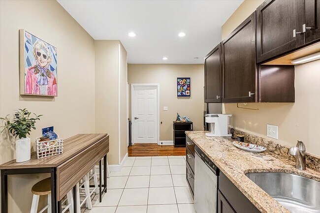 Building Photo - 59 Coral Ave