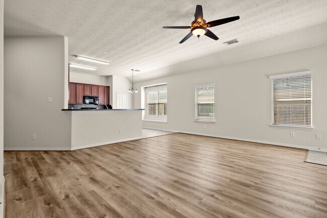Building Photo - 2302 Oakleaf Hills Cir