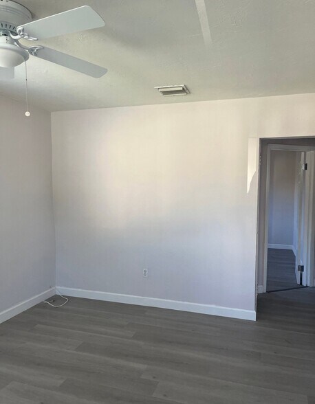Building Photo - 1730 NW 50th St