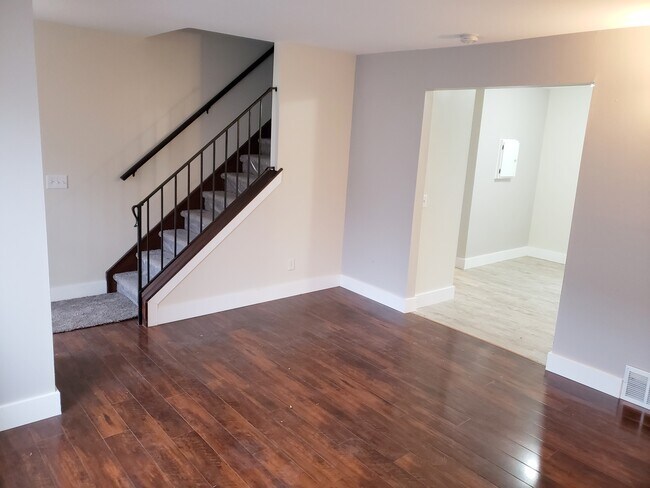 Building Photo - 5825 Balsam Rd