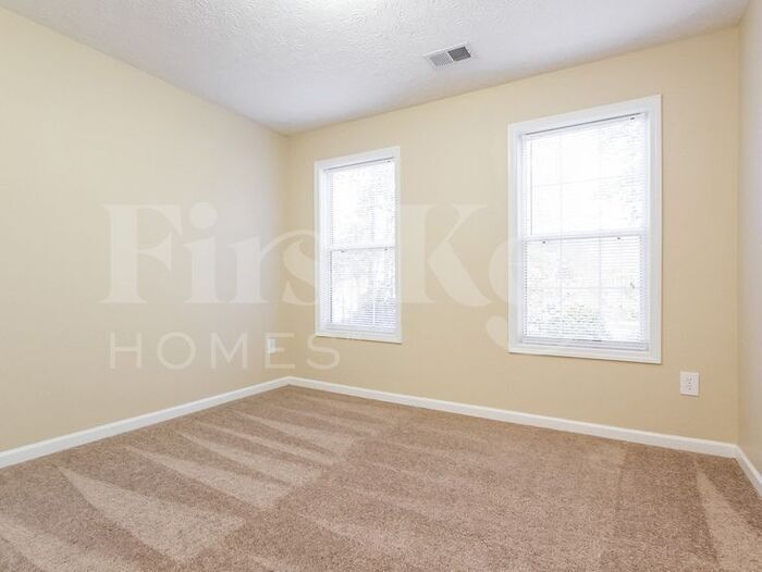 Building Photo - 176 Azalea Dr