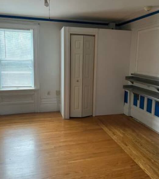 Building Photo - 236 N Grand St