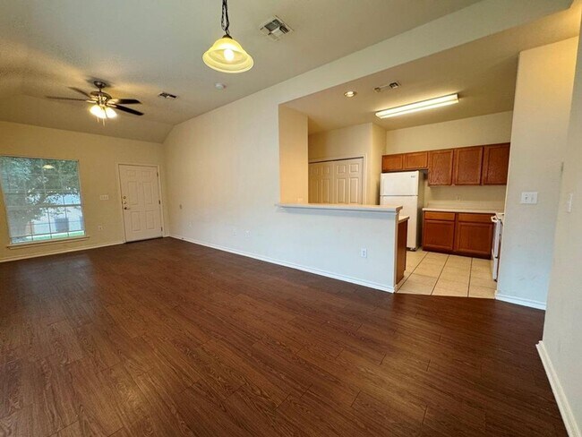 Building Photo - 1717 Constantino Cir