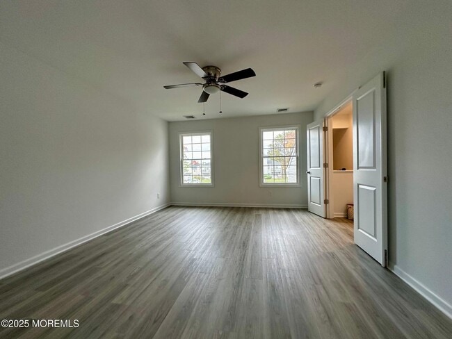 Building Photo - 373 Yorkshire Pl