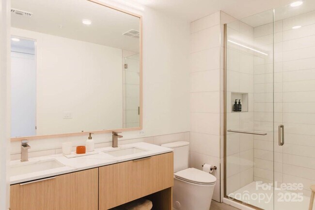 Building Photo - 2161 Hawkins St