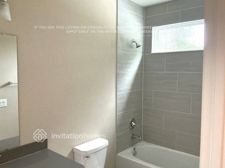 Building Photo - 2403 Laylas Wy