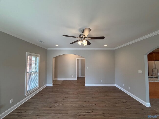 Building Photo - 945 Tracey Ln