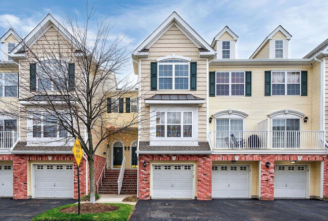 Building Photo - 34 Marina Dr