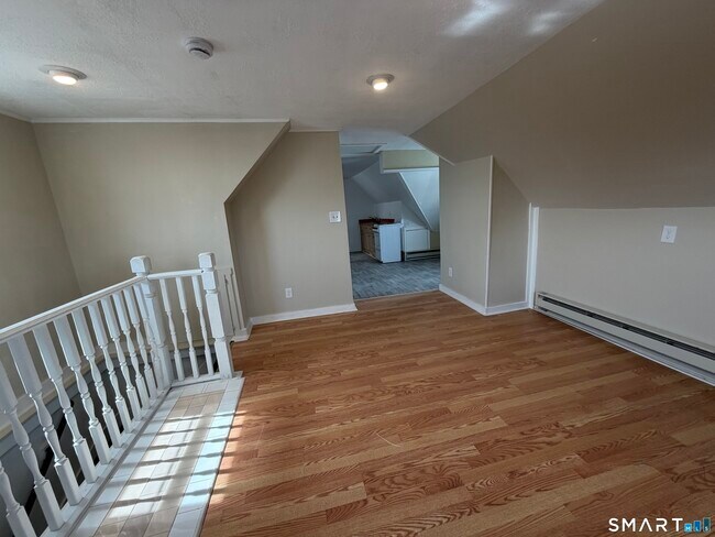 Building Photo - 78 Francis St