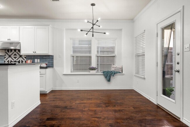 Building Photo - 3700 Linden Ave