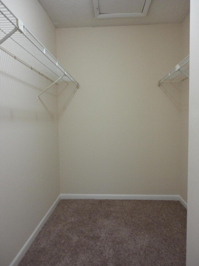Building Photo - 617 Sea Pine Way
