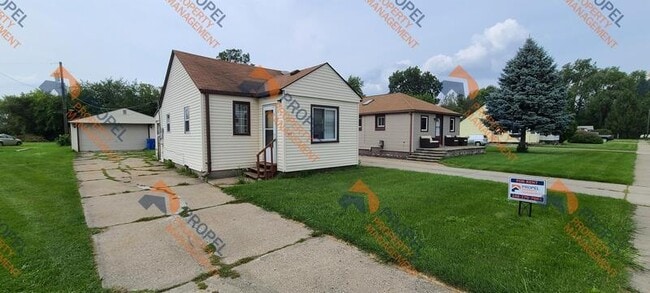 Building Photo - 25117 Malvina Ave