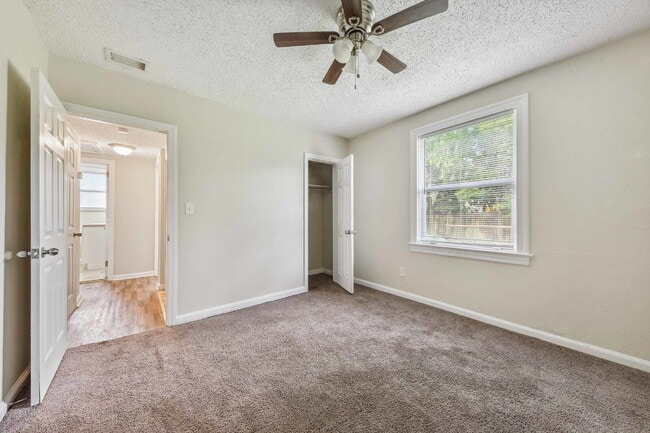 Building Photo - Renovated 3-Bedroom Home in the Heart of M...