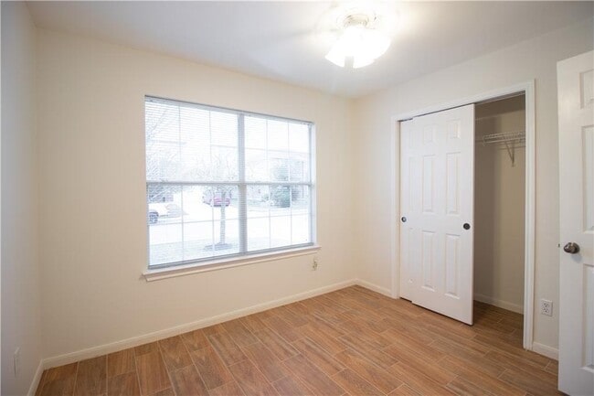 Building Photo - 107 Thompson Trail