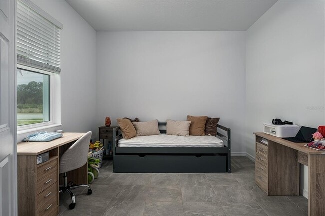 Building Photo - 1912 Swivel Ln