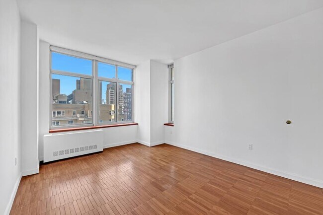 Building Photo - 1 bedroom in New York NY 10065