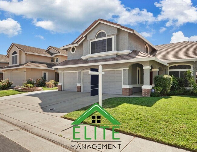 Building Photo - Spacious 4-Bedroom, 3-Bath Home in Desirab...