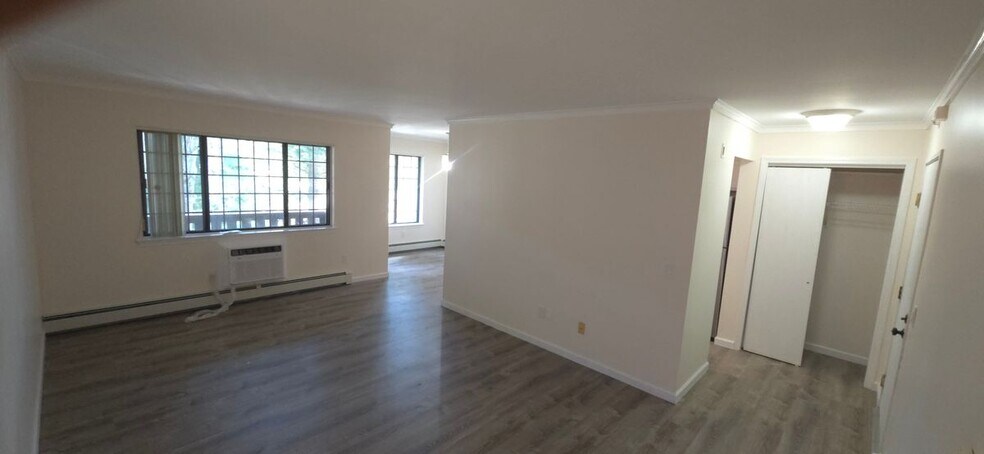 Building Photo - 125 Warner Hill Rd