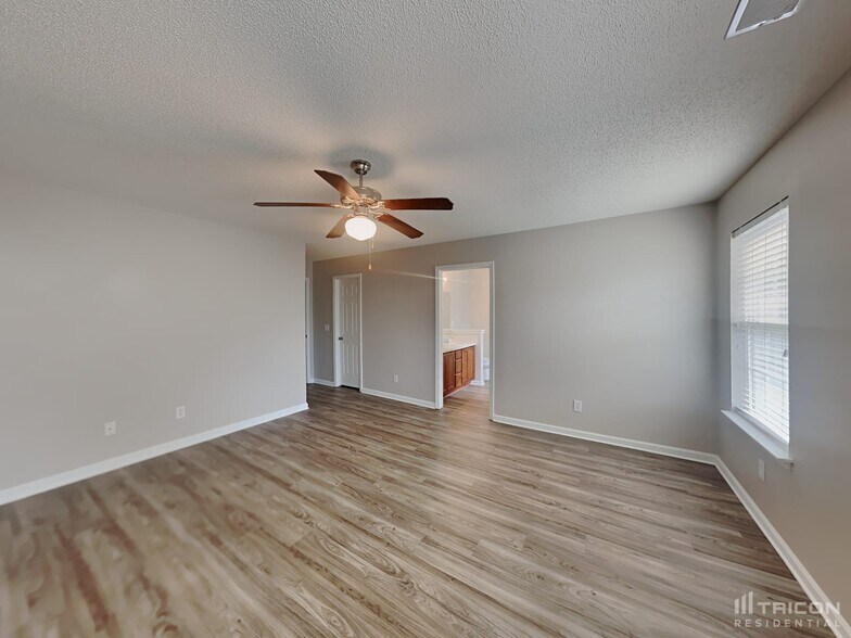 Building Photo - 238 Vermillion Dr