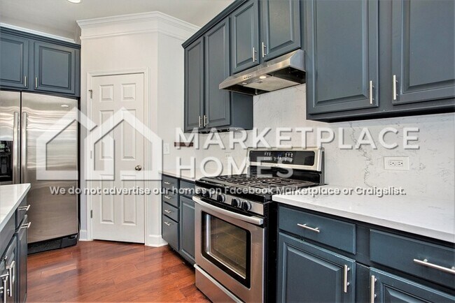 Building Photo - 1653 Danbury Parc Pl