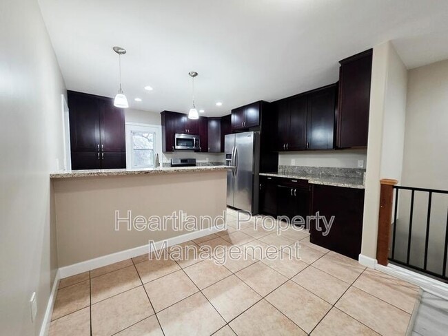 Building Photo - 8386 Golden Ave