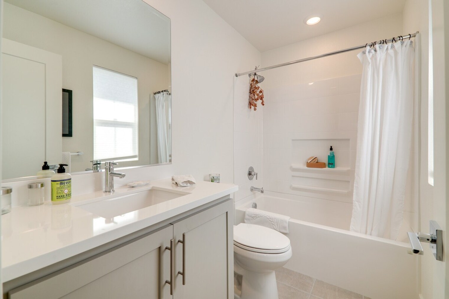 Building Photo - 37523 Sand Drift Rd