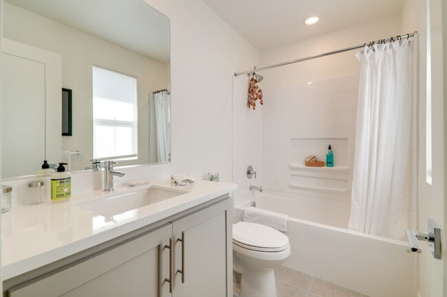 Building Photo - 37523 Sand Drift Rd