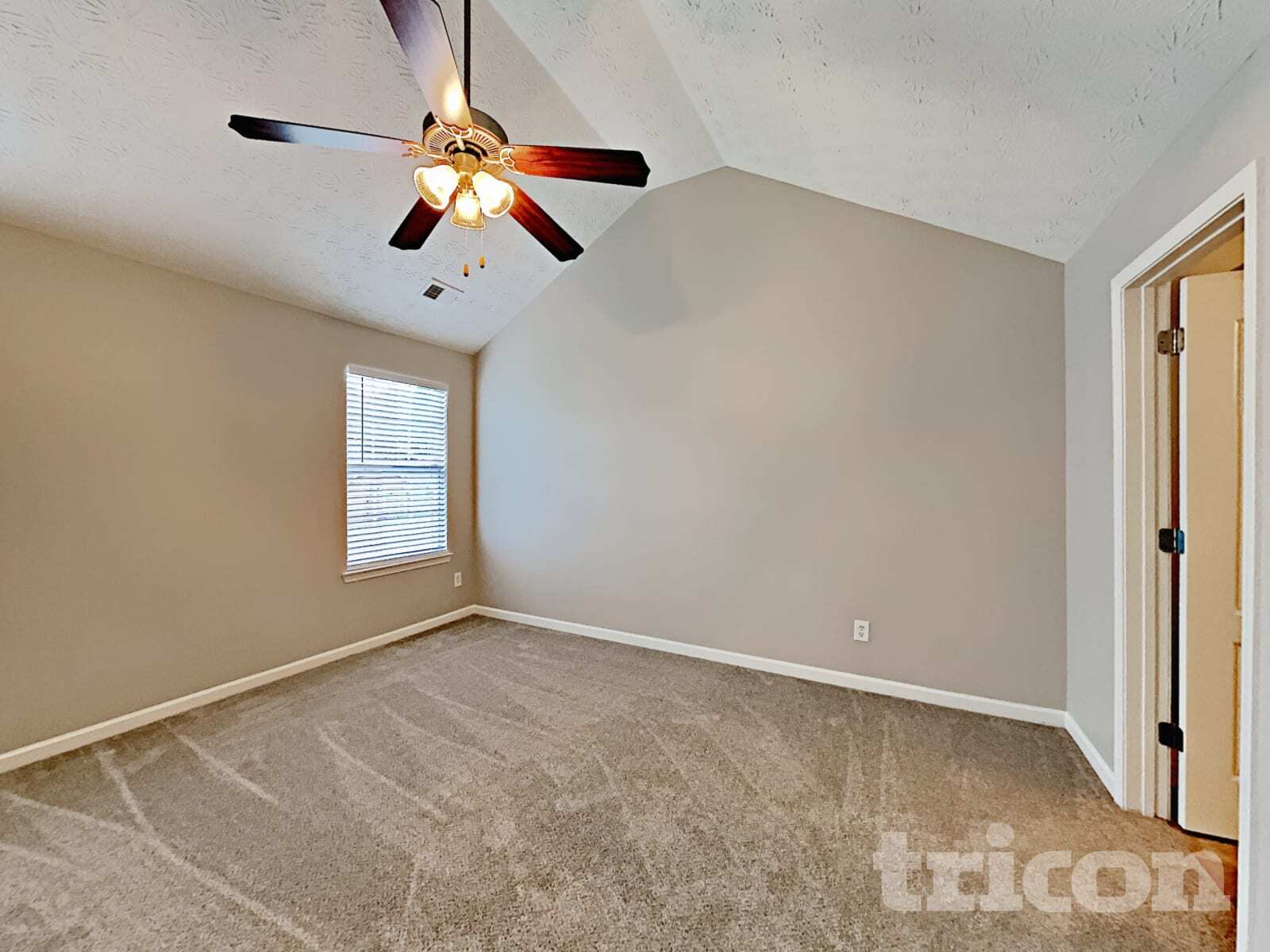 Building Photo - 7637 Garnet Dr